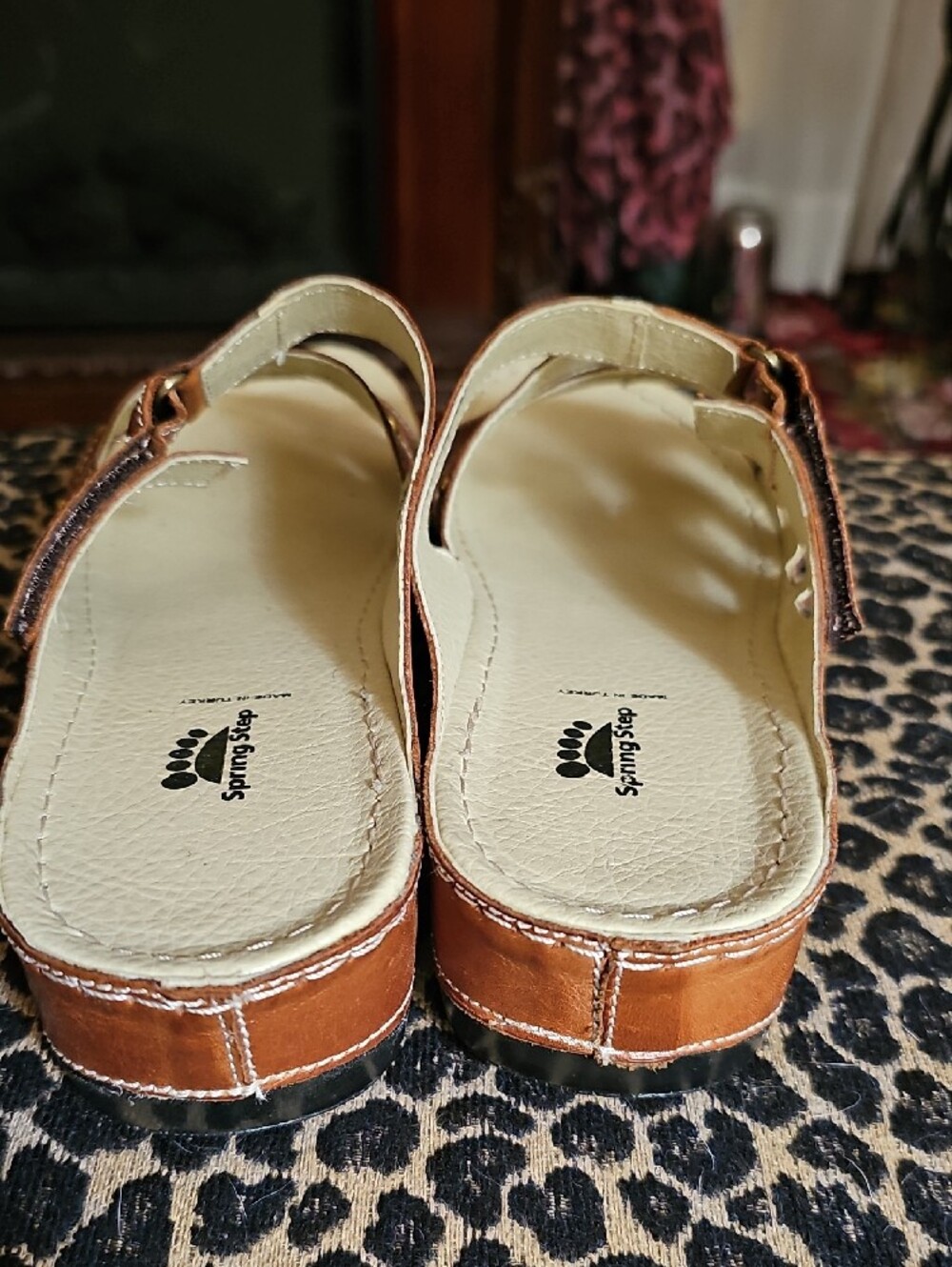 Spring Step Tan Leather Slip-On Sandal - Picture 5 of 11
